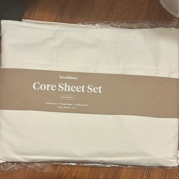 Brooklinen Bedding Brooklinen Cream Percale Sheet Set Twin Poshmark